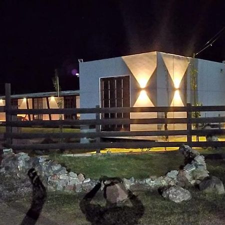 Habitaciones Aluc, Se Reserva Solo Con Sena Chuy Bagian luar foto
