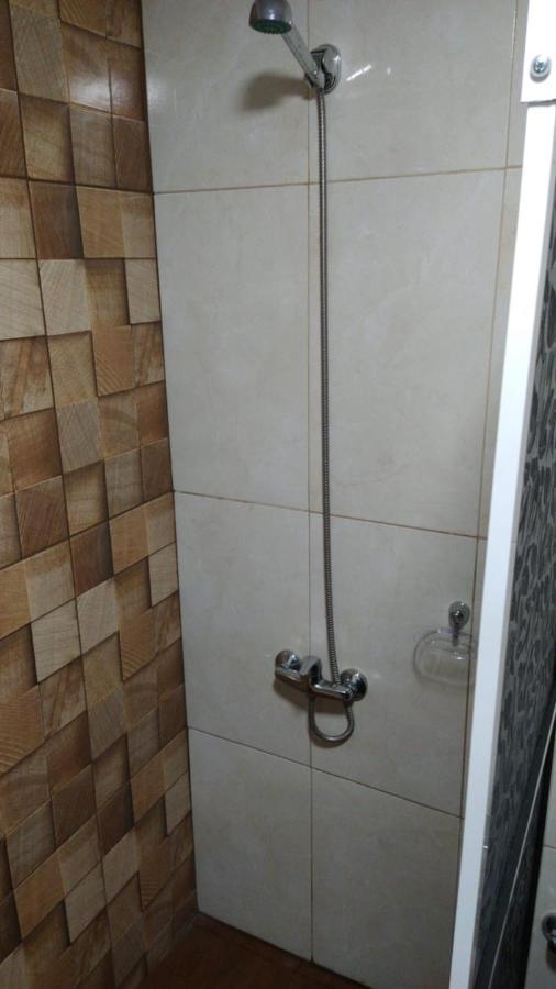 Habitaciones Aluc, Se Reserva Solo Con Sena Chuy Bagian luar foto